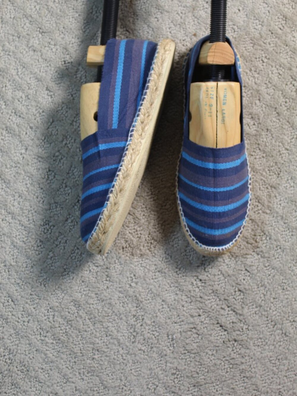 Le Petit Basque Size 8.5 Blue Striped Canvas Espadrille Flats